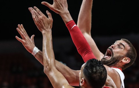 壹号娱乐-蒂姆关键节点突破纪录，西班牙队带队取胜！的简单介绍