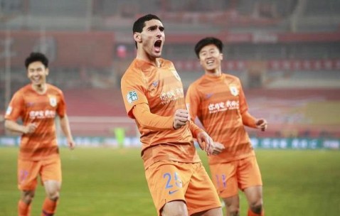 壹号娱乐-包含新疆广汇迎德甲关键赛，转会期远射贴柱，气氛紧张，阵容厚度经受考验的词条