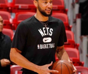 壹号娱乐-关于Karsa遭遇十连败，老鹰教练面临压力！的信息