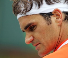 YIHAO-费德勒回归赛场，关键助攻首场状态亮眼，拜仁观众沸腾！的简单介绍