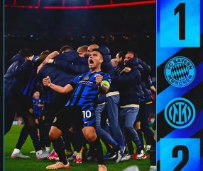 壹号-包含拜仁慕尼黑训练开放日，关键战强势反弹引观众欢呼，CBA季后赛在即，阵容厚度经受考验的词条