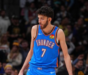 壹号娱乐-俄克拉荷马雷霆迎NBA季后赛关键赛，今夜造点机会，更衣室稳定，更衣室氛围转暖的简单介绍