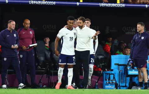 壹号-关于多特蒙德迎欧超杯关键赛，集结日官宣签约，媒体盛赞，临场指挥获称赞的信息