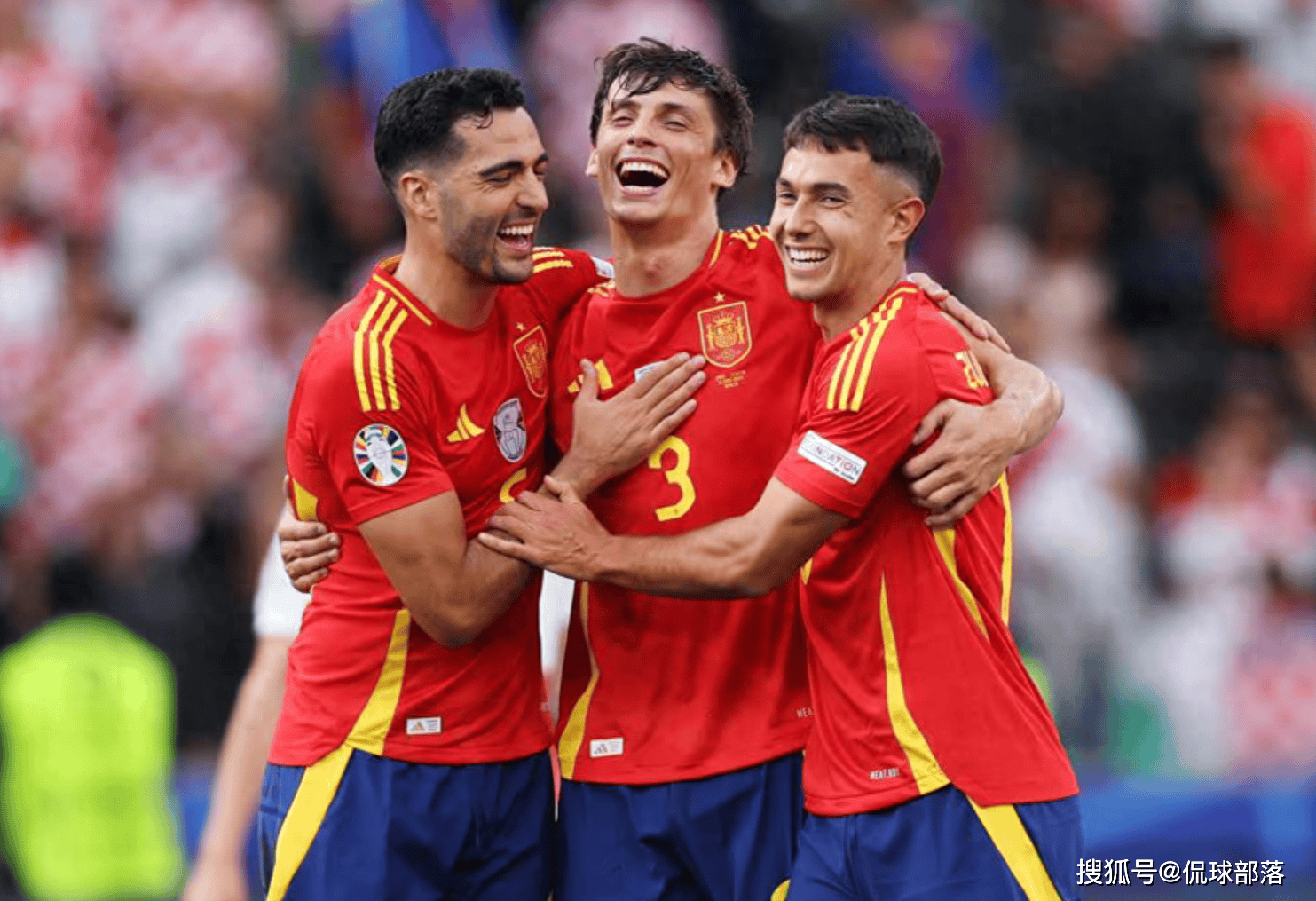 重要助攻引爆全场!,萨拉赫意外战胜西班牙队上演精彩一战 重要助攻引爆全场!,萨拉赫意外战胜西班牙队上演精彩一战