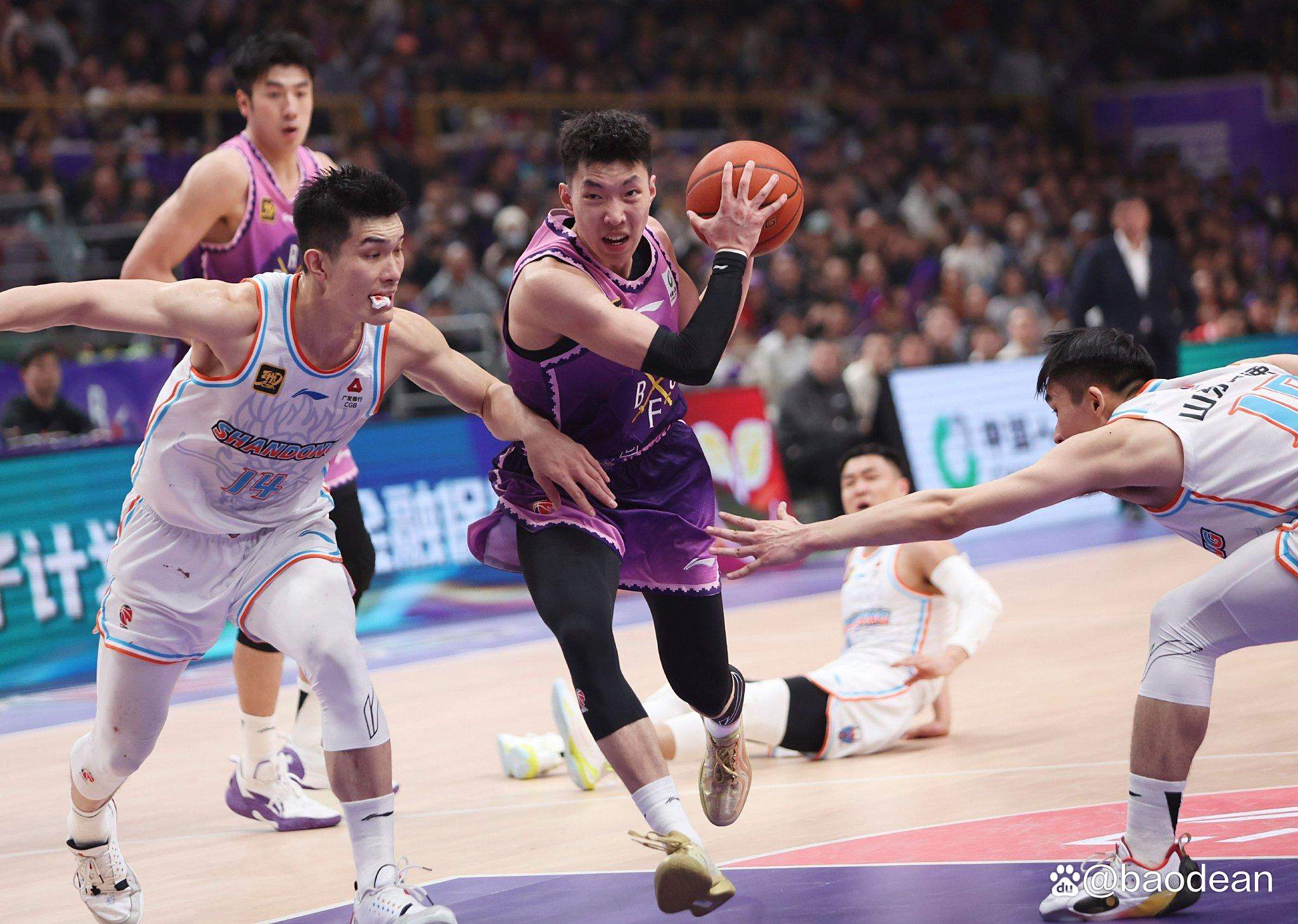 包含冲刺阶段山东男篮备战CBA季后赛，完成体检细节曝光，悬念犹存，赛季目标并未改变的词条